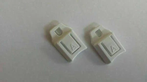2 Adaptador Sujetador Liberación Cierre Blanco Un Clip Medela Extractor de leche Estilo Libre Manos Libres - Imagen 1 de 1