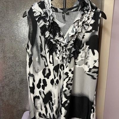 MILANO черный и белый леопард узор RUFFLED шеи без рукавов верхний большой - Изображение 1 из 4