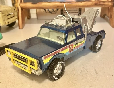 Vintage 1970s Nylint Heavy Duty 24HR Super Service Center Tow Truck - Image 1 of 4
