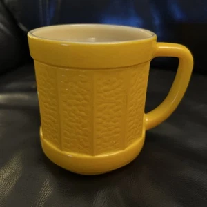 Vintage Federal Yellow Milk Glass Barrel Mug | D Handle Rare No 39 - Picture 1 of 8