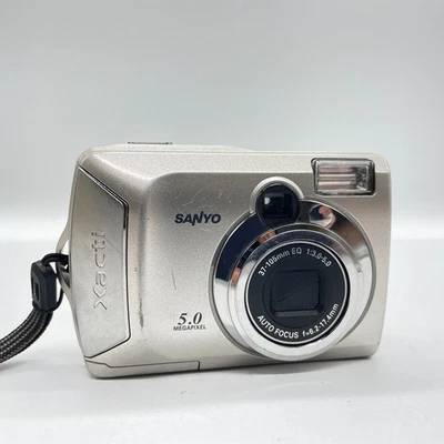 SANYO Xacti DSC-S5 Silver 5MP Digital Camera Tested Working Japan - Image 1 of 4