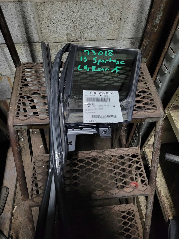 Rear Vent Glass/window KIA SPORTAGE Left 10 11 12 13 14 15 16 Foto 1 de 1