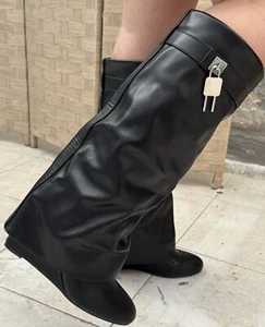 Stivali in Pelle per Donna - Nere - EU 36,37,38,39,50,41 - Foto 1 di 3