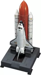 1/200 NASA Space Shuttle Orbiter w/Booster - Picture 1 of 3