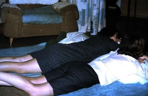 Vintage 35mm Slide, 1965 - Two Female Friends lying on Floor - Picture 1 of 1