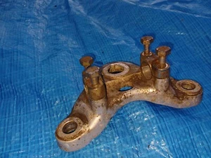 Honda CB160 1965 Top Upper Fork Yoke Suspension - Picture 1 of 3