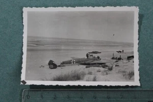 Photo photo 34413 Airforce aircraft airplane beam cross beach France France - Picture 1 of 3