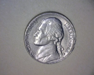 1988 P JEFFERSON NICKEL MISALIGNED DIE STRIKE OBVERSE🌟US ERROR COIN - Picture 1 of 5