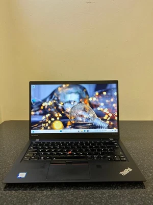 Lenovo ThinkPad X1 Carbon 5th Gen Core i5 7th Gen 8GB RAM 256GB Windows 11 Pro - Image 1 of 4