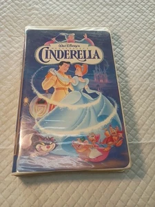 RARE Walt Disney Masterpiece Collection Cinderella 1995 VHS #5265 Clamshell - Picture 1 of 2
