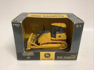 Ertl John Deere 850c Crawler  1/50 Scale - Picture 1 of 5