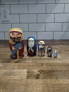 Bambole russe nido legno presepe dipinto a mano sacra famiglia pezzi e pezzi 5" - Foto 1 di 6