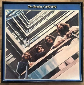 The Beatles - Blue Album 1967-1970 - Framed Original Album Cover - Vintage Gift - Imagen 1 de 3