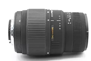 Sigma DG Nikon AF-S fit 70-300mm AF Zoom Lens Built in Motor GREAT CONDITION - Picture 1 of 6