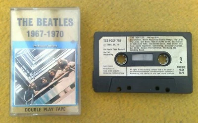" BEATLES 1967-1970 " EARLIEST GOLD INLAY ORIGINAL UK MUSICASSETTE - Image 1 of 4