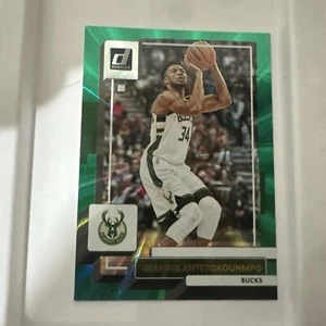 Giannis Antetokounmpo 2022-23 Donruss Green Laser #53 Mint! - Picture 1 of 2
