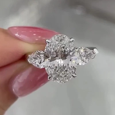 4.75 TCW  Oval Cut Moissanite Three-Stone Engagement Ring 14K White Gold Plated - Изображение 1 из 4