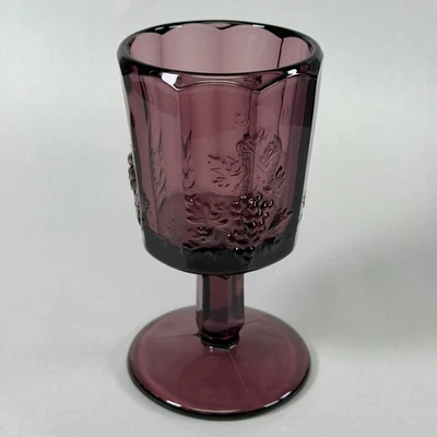 Copa de agua de vidrio amatista uva panel Westmoreland - años 40 Foto 1 de 3