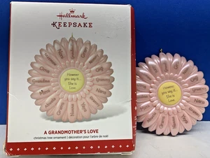 2015 Hallmark A Grandmother's Love Christmas Tree Keepsake Ornament - Picture 1 of 4