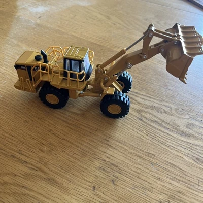 CATERPILLAR CAT 988G WHEEL LOADER NORSCOT DIECAST 1:64 WHEEL TRACTOR - Image 1 of 4