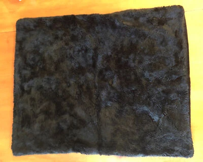 1 funda de almohada de piel sintética de felpa negra falsa ~19”x ~24” Foto 1 de 4