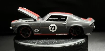 Chevrolet Camaro Z-28 1971 coche fundido a presión gris #71 Chevy Z/28 ¡Se abre el capó! Foto 1 de 4