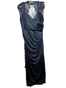 Beautiful plus size black dress. Great for a night out! - Picture 1 of 6