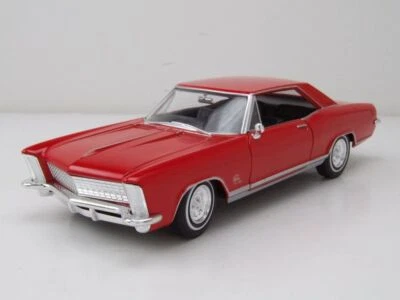 Buick Riviera Gran Sport 1965 Rosso Modellino Auto 1:24 Welly - Immagine 1 di 4