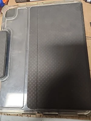 Funda tipo folio Urban Armor Gear para iPad Pro 5 Gen. 12,9 pulgadas - negra Foto 1 de 4