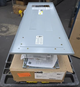 NEW GE 225 AMP PANELBOARD INTERIOR 480Y/277 VAC 3Ø 4 WIRE 42 CIRCUIT AEU3422RCX - Picture 1 of 9