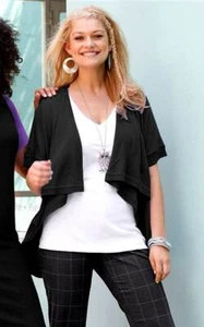 NEU - SHEEGO - GR. 40/42 - Strickjacke schwarz kurzarm lässig asymmetrisch - Bild 1 von 3