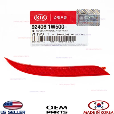 Genuine OEM Rear Bumper Reflector RIGHT Passenger Side 2016-2017 Kia Rio Sedan - Image 1 of 2