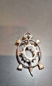 Navajo Sterling Silver Tortoise Brooch Belinda Woody Native American 925 - Picture 1 of 8