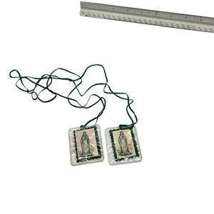 Green Scapular Immaculate Heart of Our Lady Mary 1 3/4" H Package of 2 Laminated - Picture 1 of 4