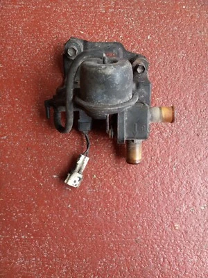 1986-1992 TOYOTA SUPRA HEATER CONTROL VALVE BYPASS VALVE W/BRACKET - Image 1 of 3