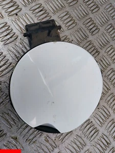 Trappe couvercle réservoir carburant - CITROEN C3 II (2) - Code Couleur : EWP - Picture 1 of 3