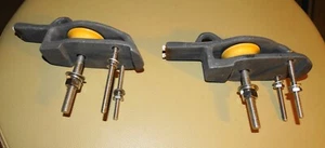 2 metal sailboat deck turning blocks,  with plastic sheaves, includes fasteners - Bild 1 von 5