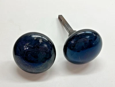 Antiguo juego de perillas de puerta redondas negras de porcelana Foto 1 de 4