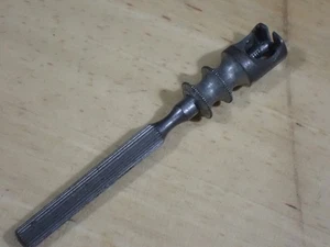 Vintage Unbranded Watchmakers Hand & Roller Remover screw top VG used France - Picture 1 of 4