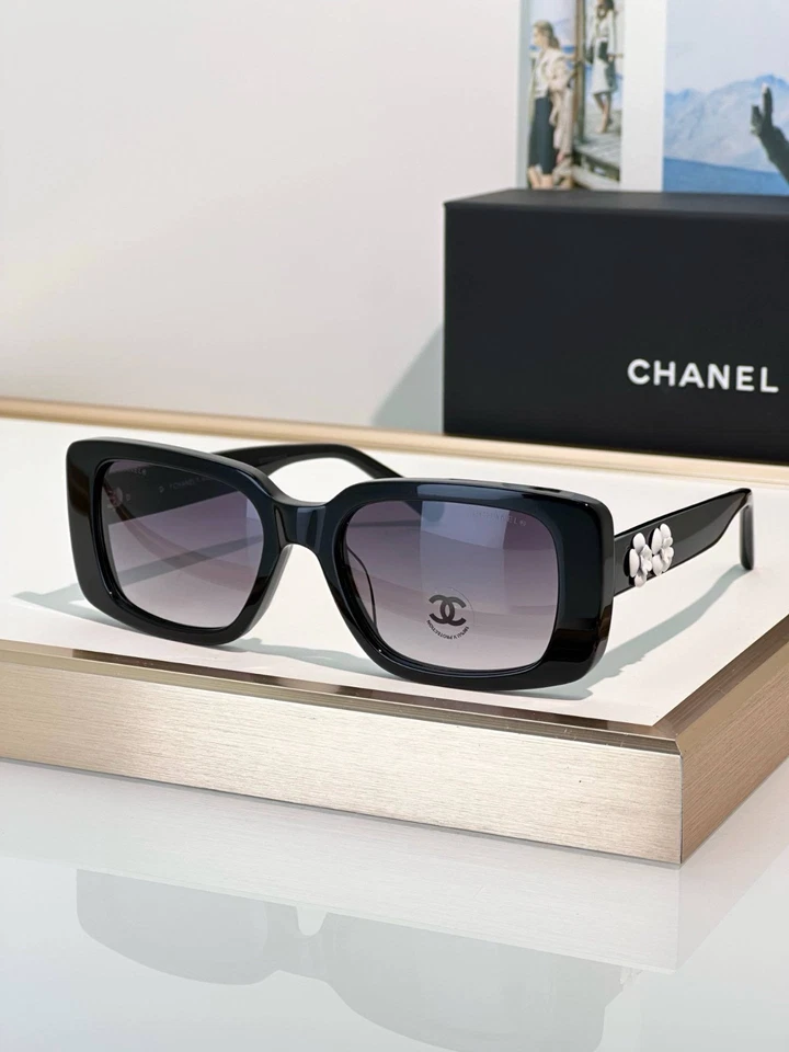 Nuevas Gafas de Sol Chanel Auténticas Negras Cuadradas Camelia Flor Perla Nuevas con Etiquetas Foto 1 de 4