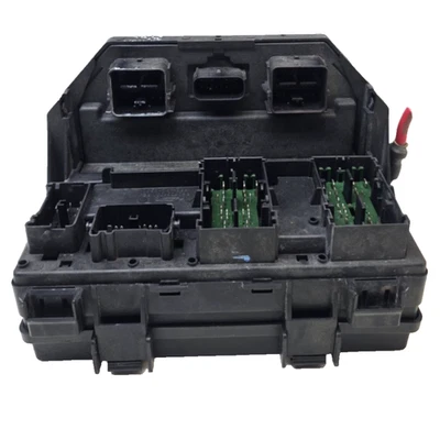 Dodge Grand Caravan 2015-2020 Totally Integrated Power Module Fuse Box TIPM - Image 1 of 4