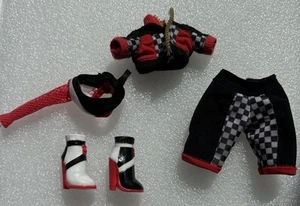 Lol OMG Doll Downtown BB Accessory Shorts Top Jacket Shoes Outfit Clothes - Picture 1 of 4