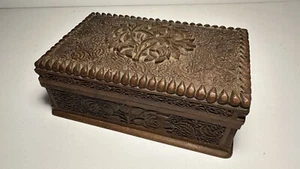 Antique Hand Carved Indian Wooden Trinket Box 21cm x 12.5cm x 7cm - Picture 1 of 17