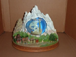 Disney World Expedition Everest Abominevole Pupazzo di Neve Yeti Snow Globe RITIRATO Leggi - Foto 1 di 13