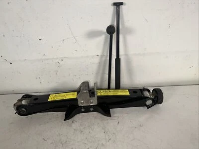 Audi A7 2015 FLOOR JACK ASSEMBLY OEM  - Image 1 of 4