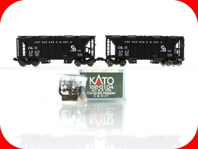 N Scale ***CHESAPEAKE & OHIO*** 2-Bay Covered Hoppers #1205,1013 - KATO 186-0104 - Image 1 of 4
