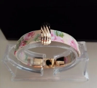 Schmuck Armband, Stoffband Blumenmuster beige grün, rosa  mit Spacer 19 cm - Bild 1 von 4