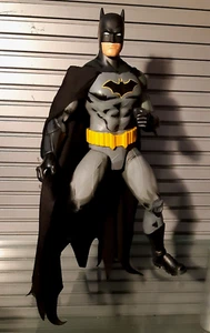 Batman 18 inch Poseable Action toy figure, Huge, Very Detailed, DC Comics - Picture 1 of 4