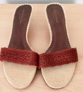 Isaac Mizrahi Sandals/Brown Strap Kitten Heel Slide Sandals Size 8 - Picture 1 of 4