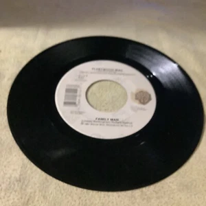 FLEETWOOD MAC Family Man 45 7" Vinyl Record Warner Records POP ROCK 1987 - Picture 1 of 2